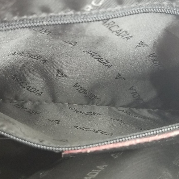 ARCADIA Made in Italy Embossed, Patent Leather Shoulder Bag Purse - Picture 10 of 16